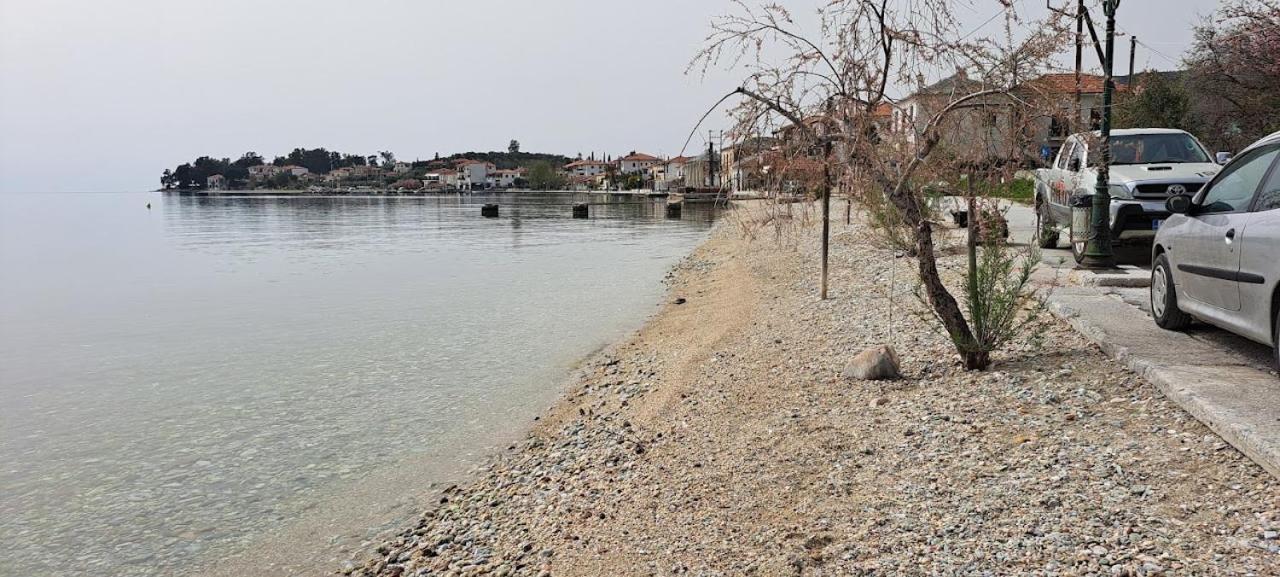 Hébergement de vacances Yard Of Epicurus - η αυλή του επίκουρου *